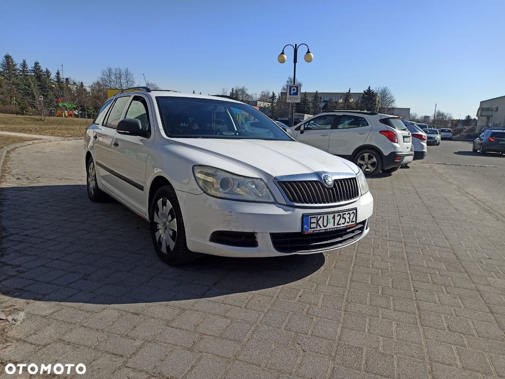 Skoda Octavia 1.6 Mint - 8