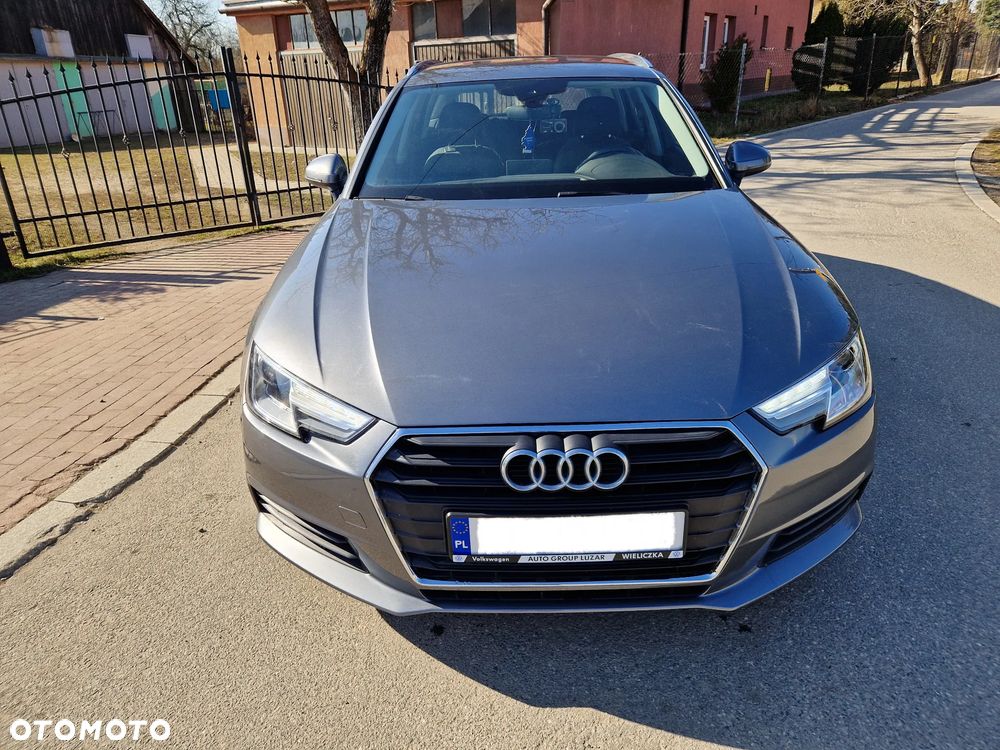 Audi A4 Avant 2.0 TDI design - 14