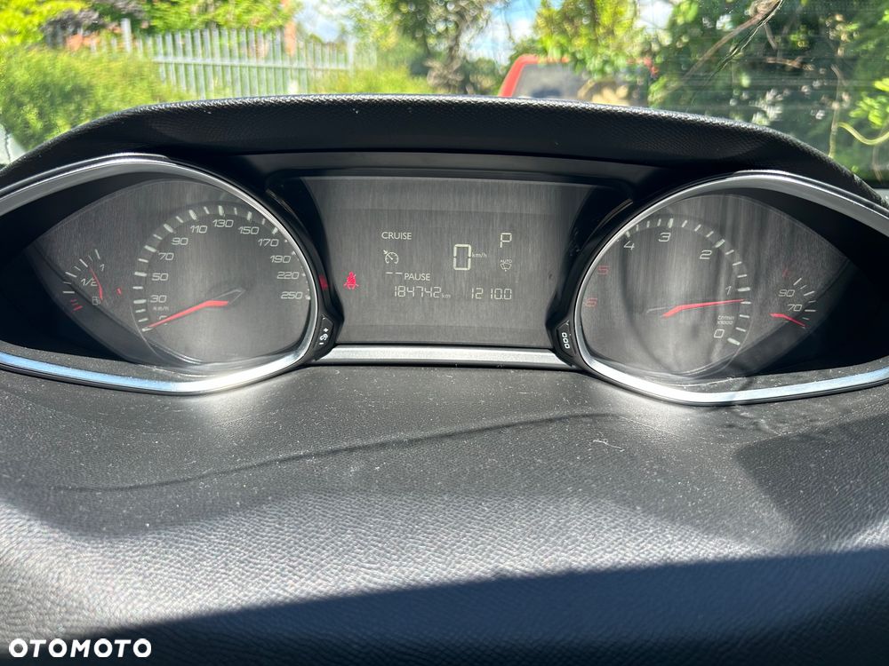 Peugeot 308 1.6 BlueHDi Allure S&S EAT6 - 13