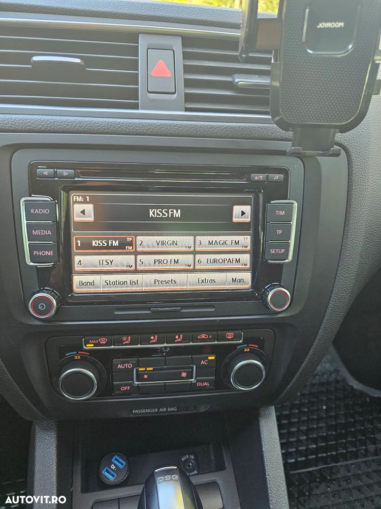 Volkswagen Jetta 1.6 TDI DPF Comfortline DSG - 11