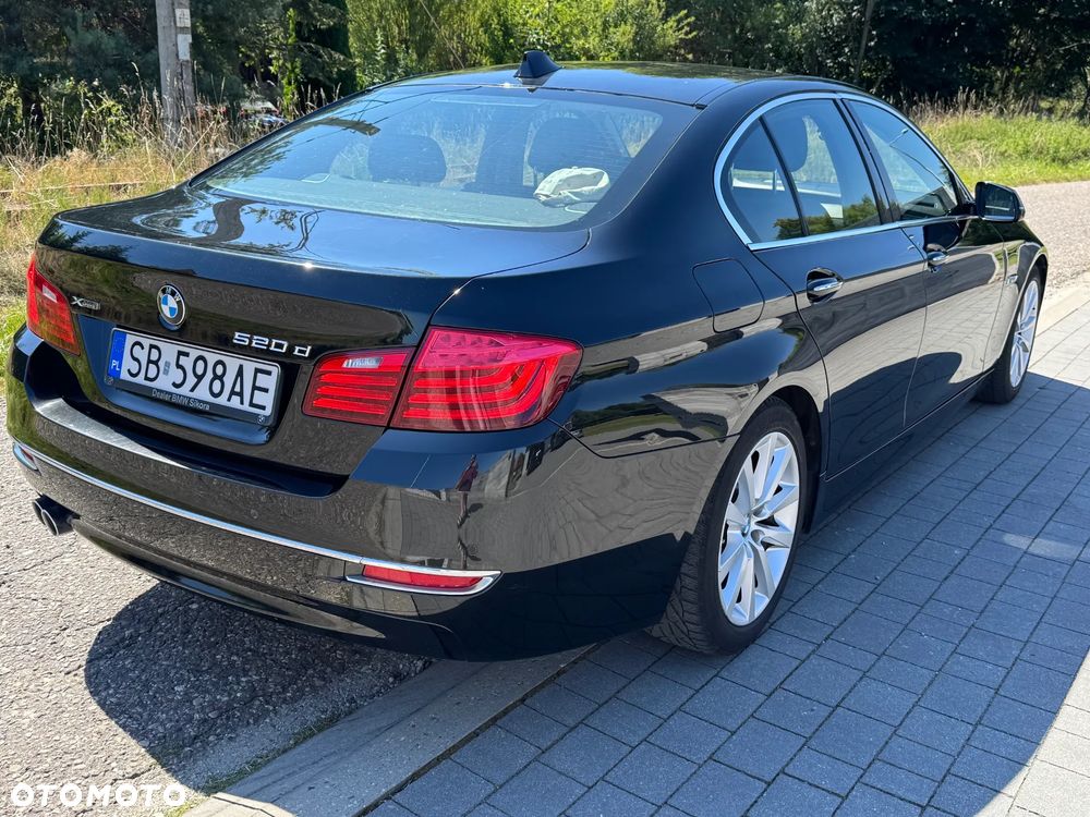BMW Seria 5 520d xDrive Luxury Line - 3
