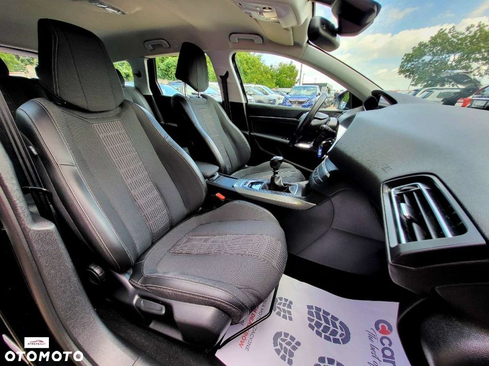 Peugeot 308 - 6