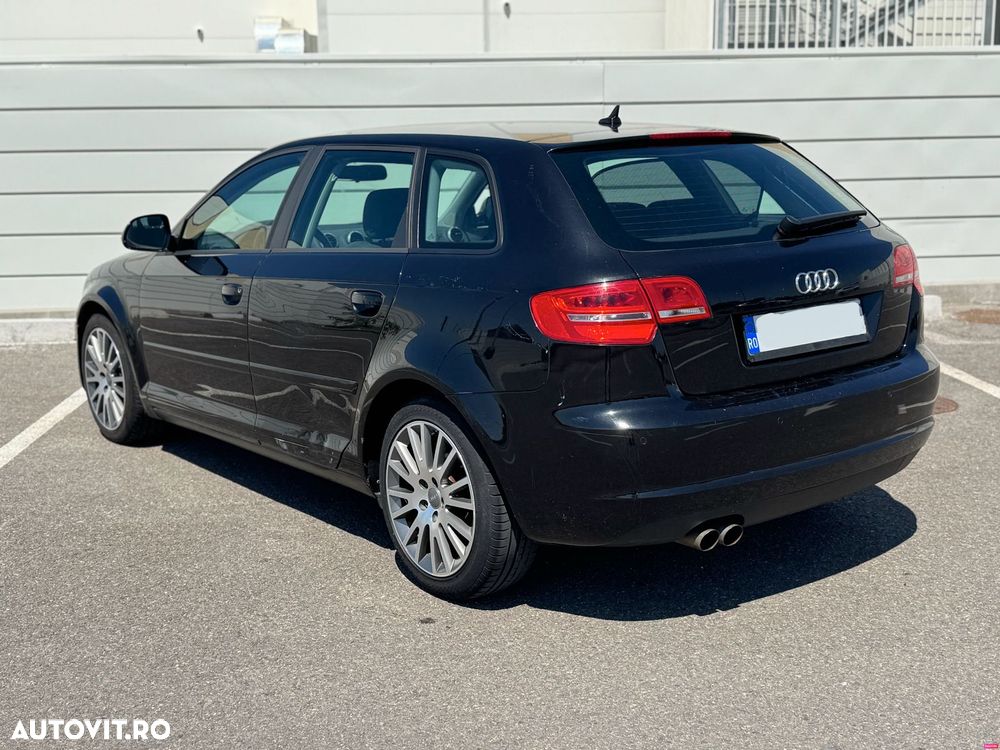 Audi A3 Sportback 2.0 TDI DPF S tronic Attraction - 4