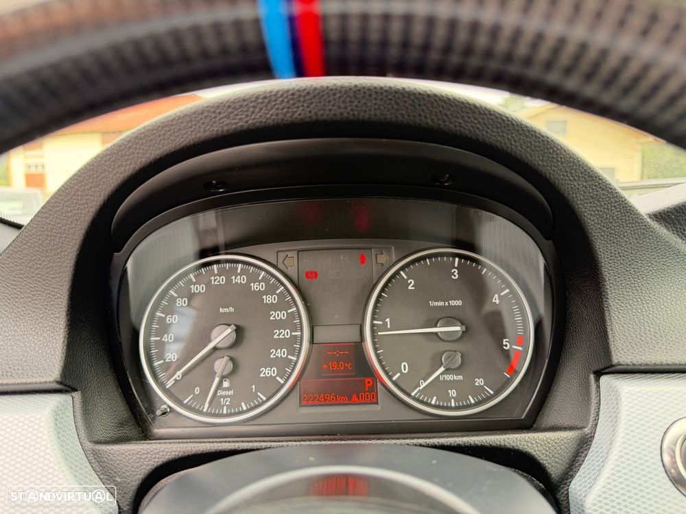 BMW 320 d Coupe Auto - 24