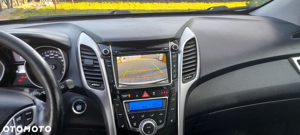 Hyundai i30 blue Kombi 1.6 GDi YES Gold - 8