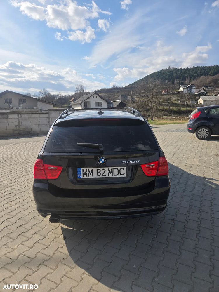 BMW Seria 3 320d xDrive DPF Aut. - 3