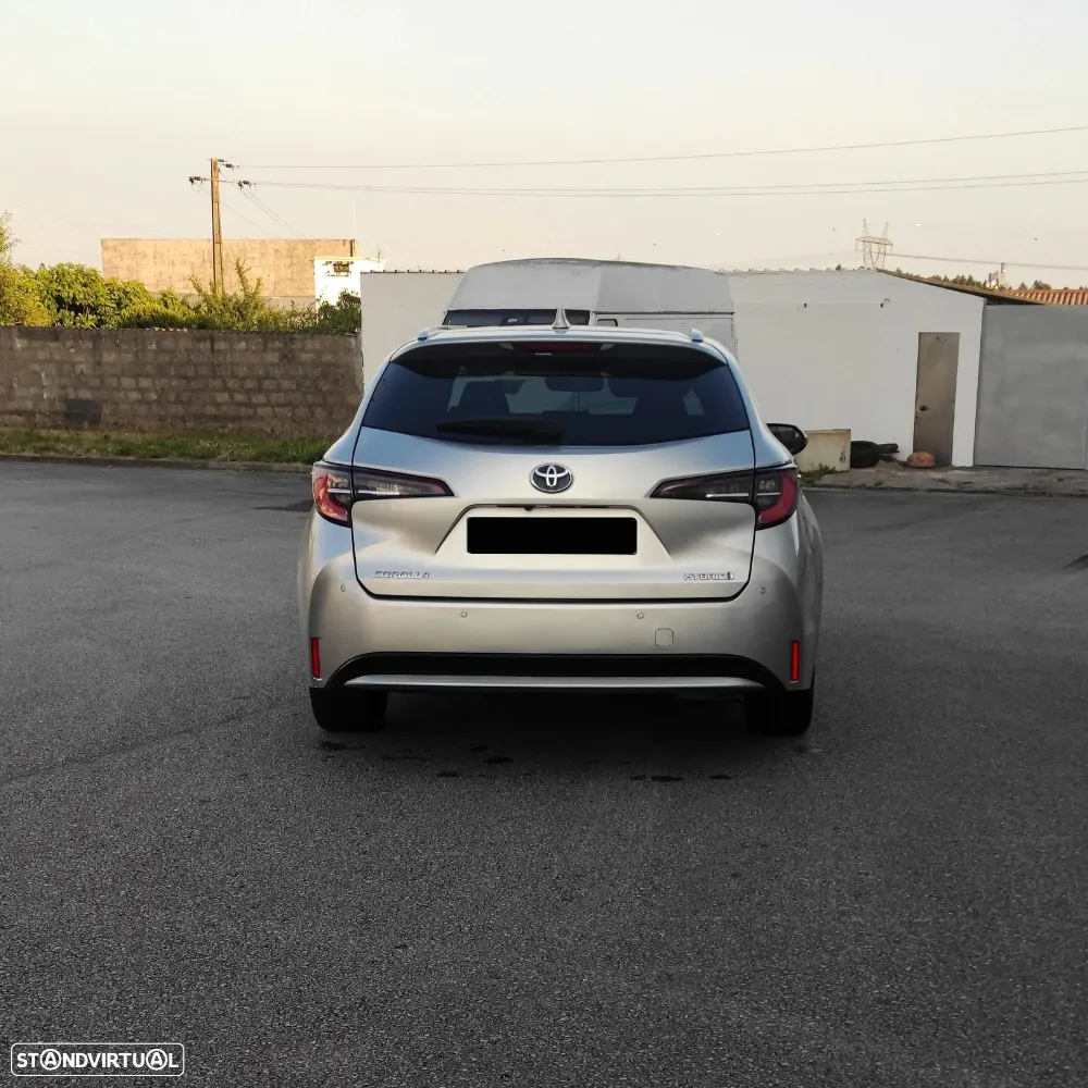 Toyota Corolla Touring Sports 1.8 Hybrid Comfort+P.Sport - 6