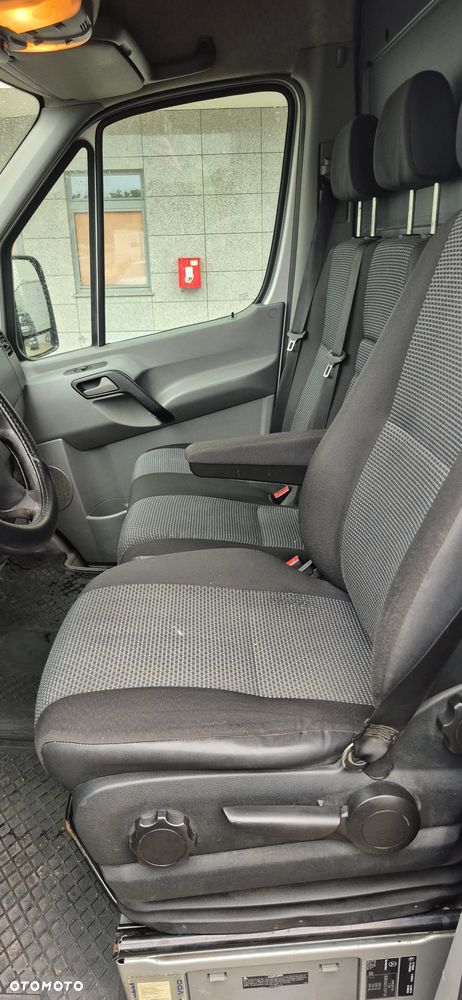 Mercedes-Benz Sprinter - 20