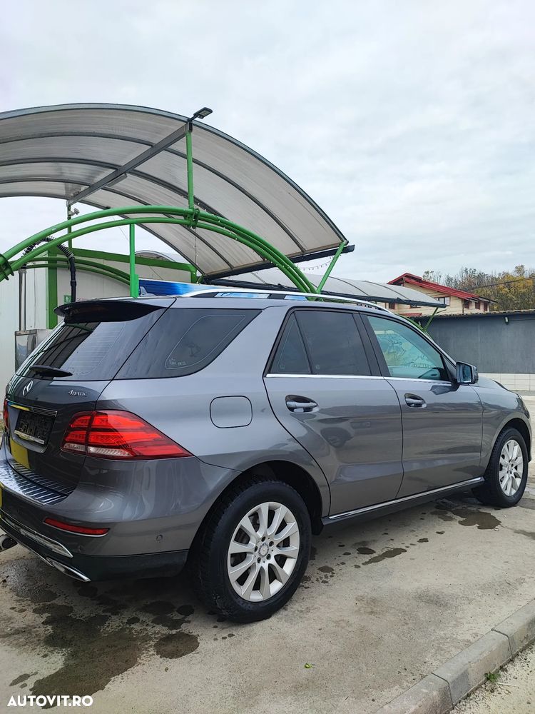 Mercedes-Benz GLE 250 d 4MATIC - 4
