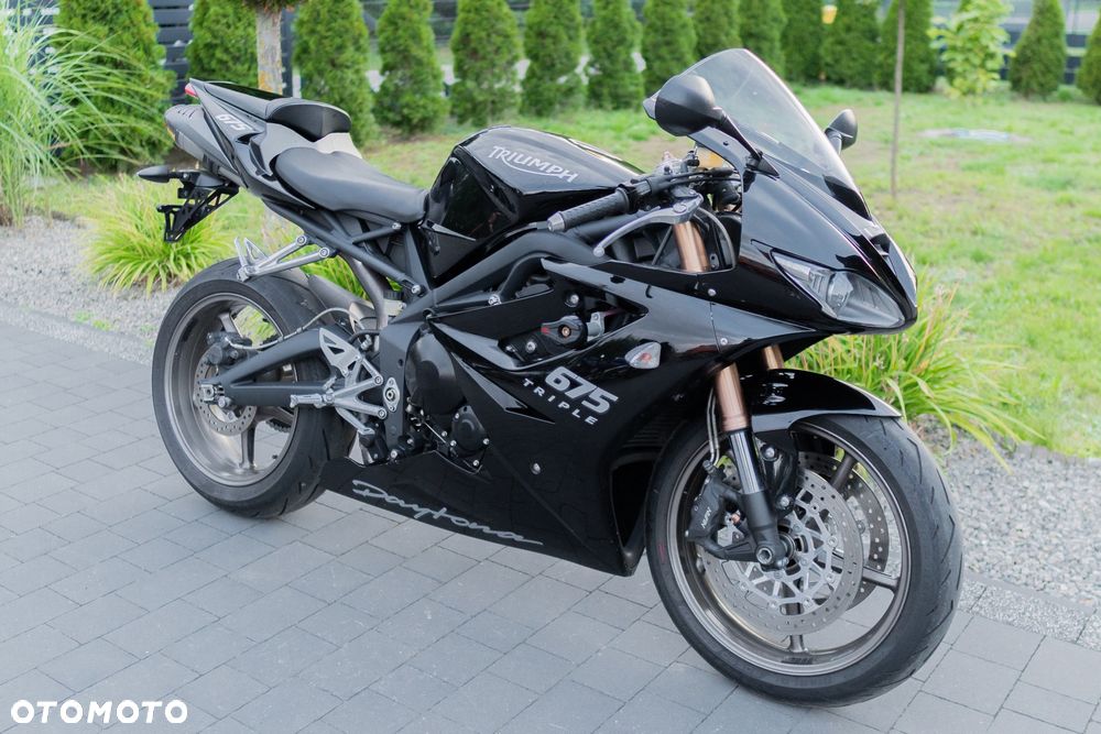 Triumph Daytona - 1