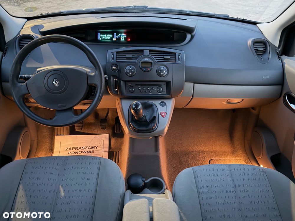 Renault Grand Scenic - 9