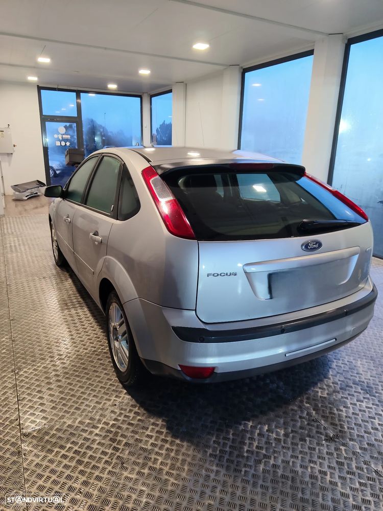 Ford Focus 1.6 TDCi Ghia - 4
