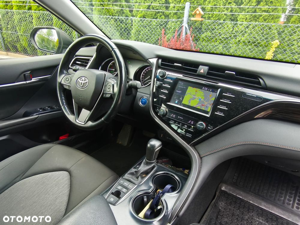 Toyota Camry 2.5 Hybrid Comfort CVT - 19