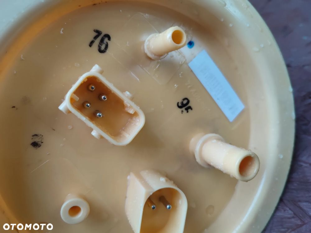 BMW F06 / F07 / F10 / F11 / F12 / F13 / ORYGINALNA POMPA PALIWA Z BAKU DO SILNIKÓW DIESLA GAMY N57 / N47 ( 2.0D / 3.0D / 3.5D / 4.0D / 5.0D ) O NR.  16 11 7 260 648 OEM W BARDZO DOBRYM STANIE - 5