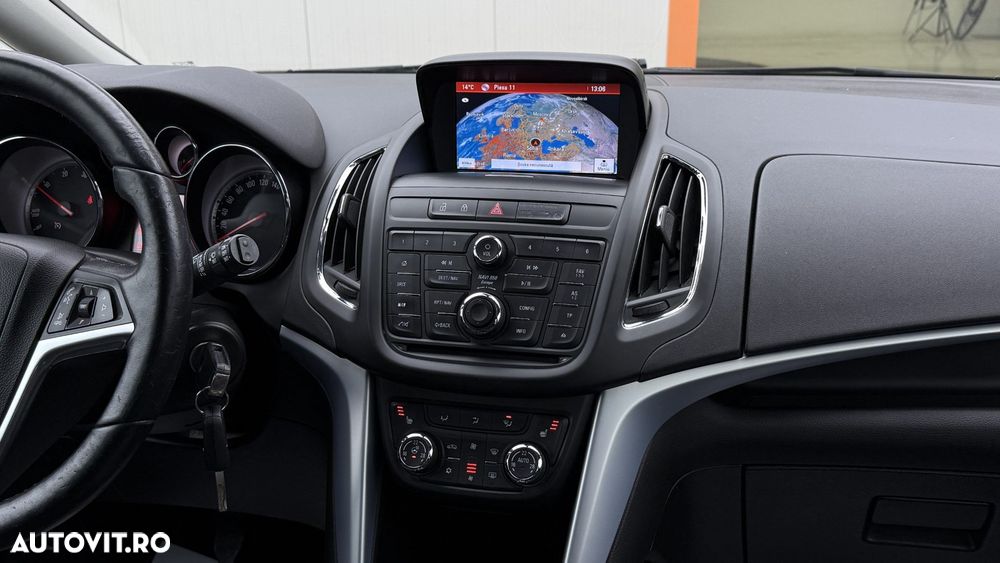 Opel Zafira - 14