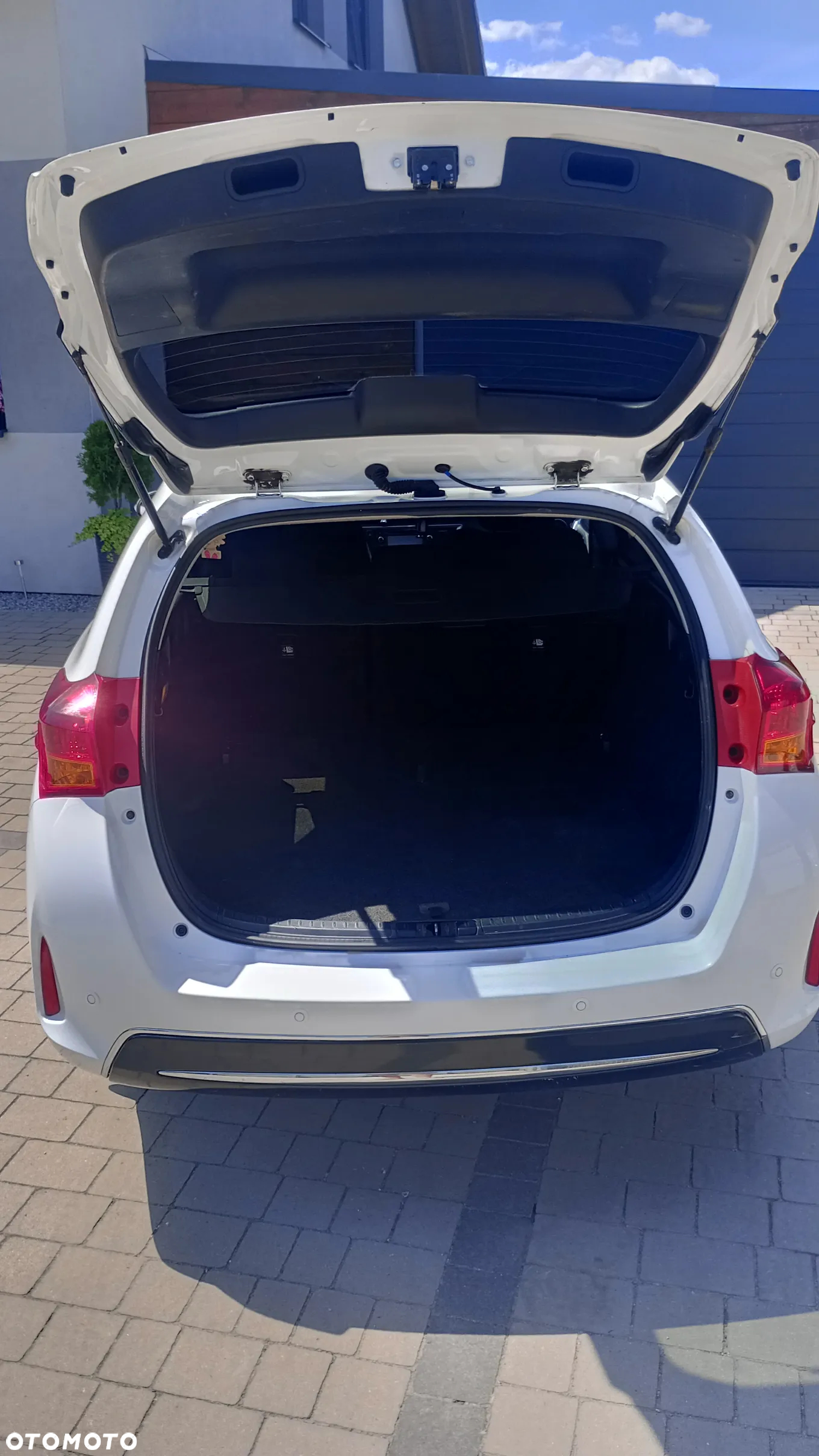 Toyota Auris - 13