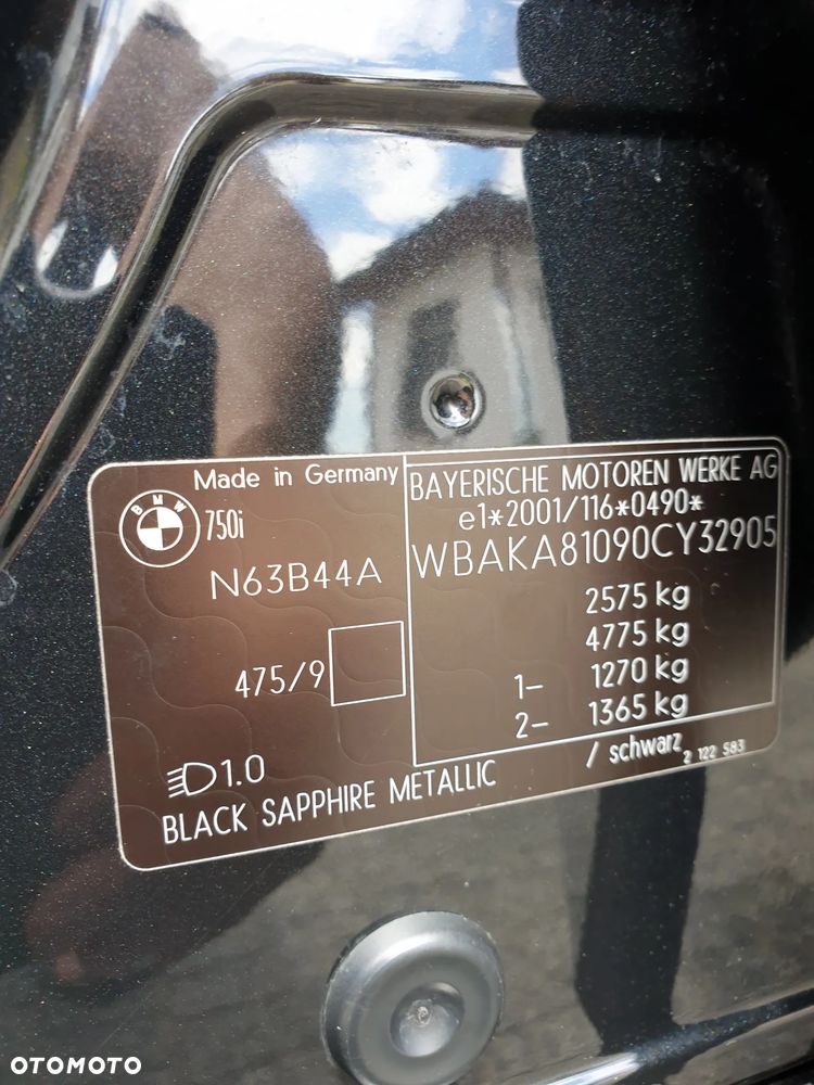 BMW Seria 7 - 12