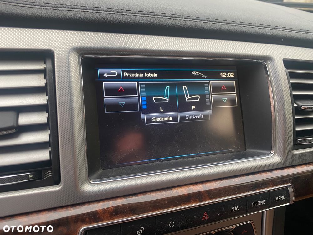 Jaguar XF 3.0 V6 D Premium Luxury - 6