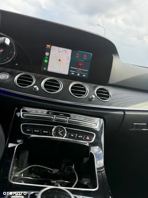 Mercedes-Benz Klasa E 220 d 9G-TRONIC - 24