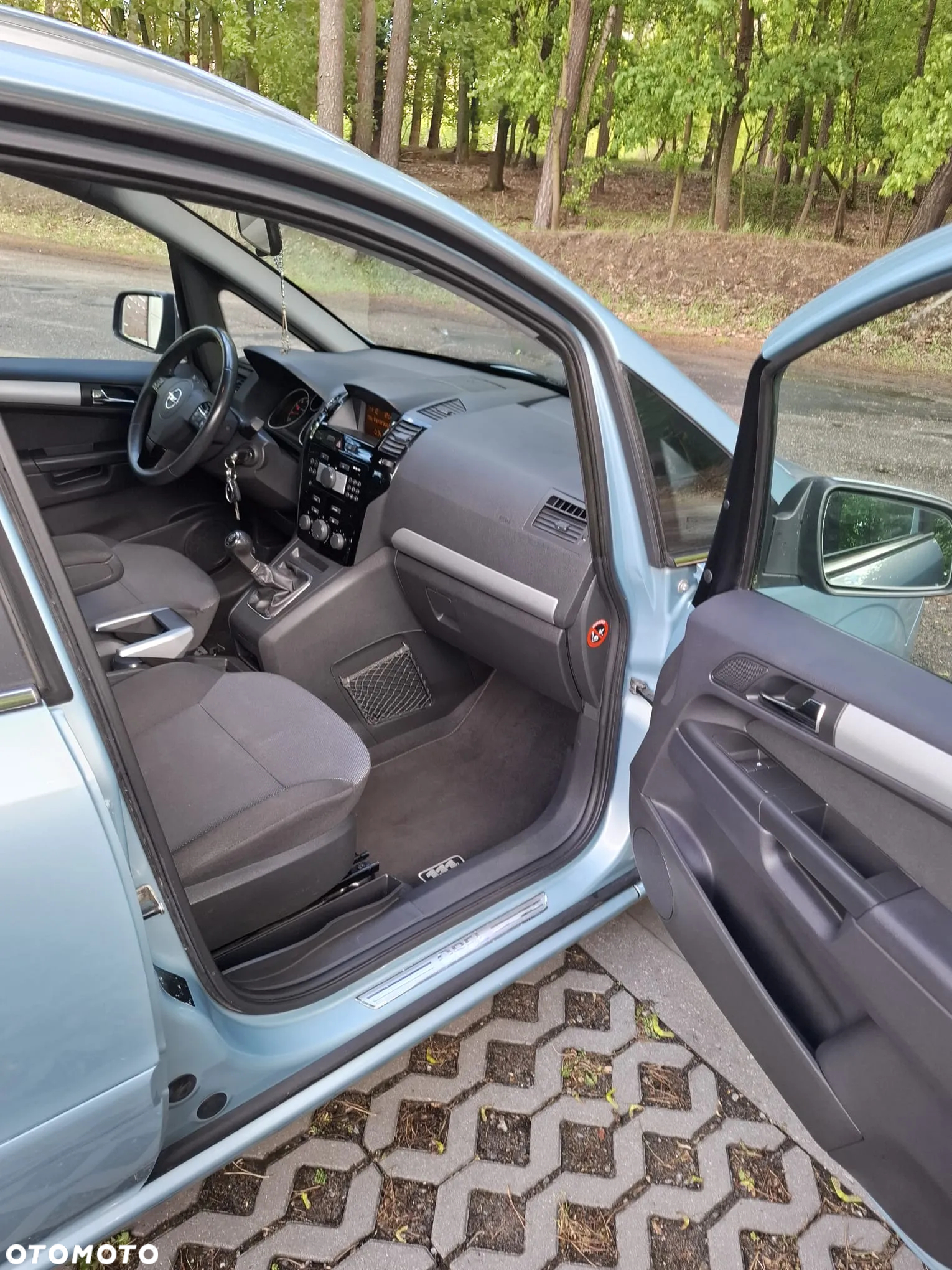 Opel Zafira 1.6 - 13
