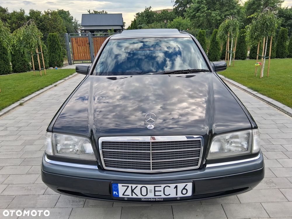 Mercedes-Benz Klasa C 220 D Classic - 2