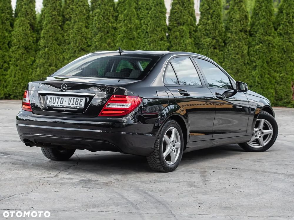 Mercedes-Benz Klasa C 180 BlueEFFICIENCY Avantgarde - 13