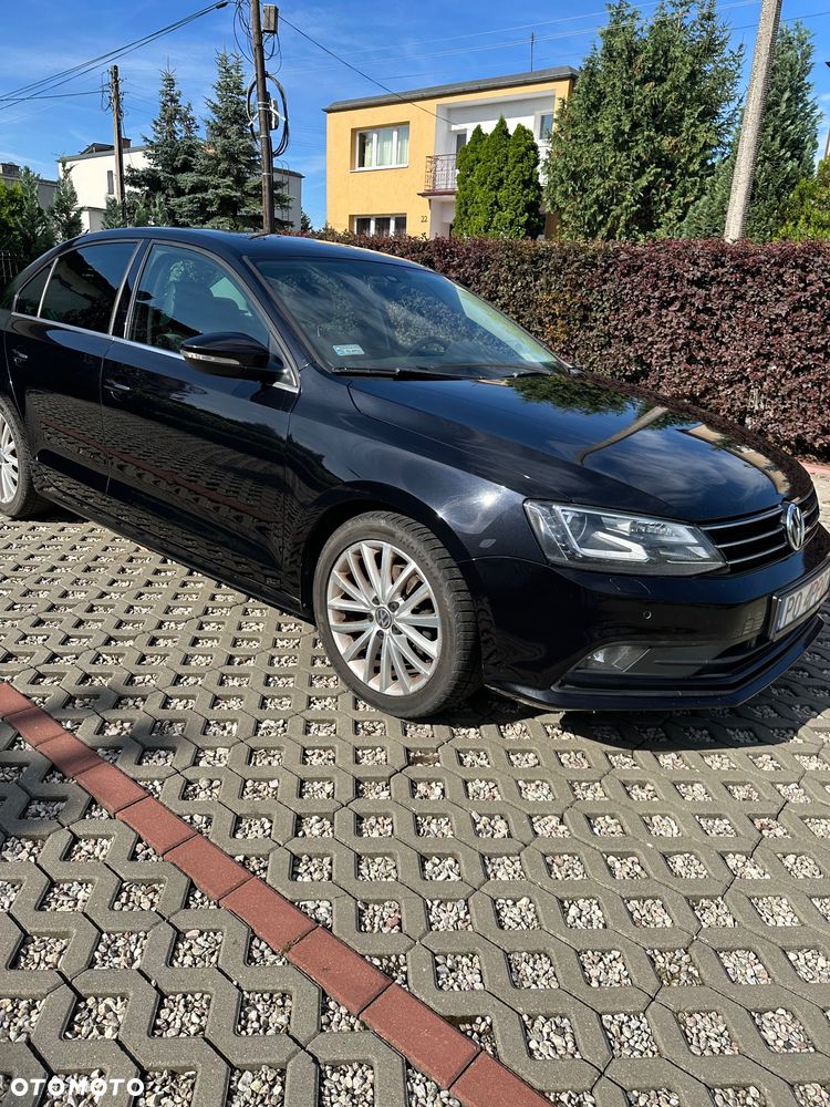 Volkswagen Jetta 1.4 TSI BMT Highline DSG - 2