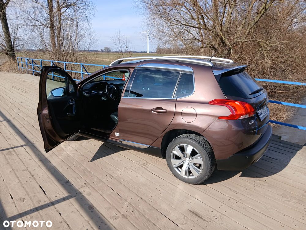 Peugeot 2008 e-HDi FAP 115 STOP & START Allure - 9