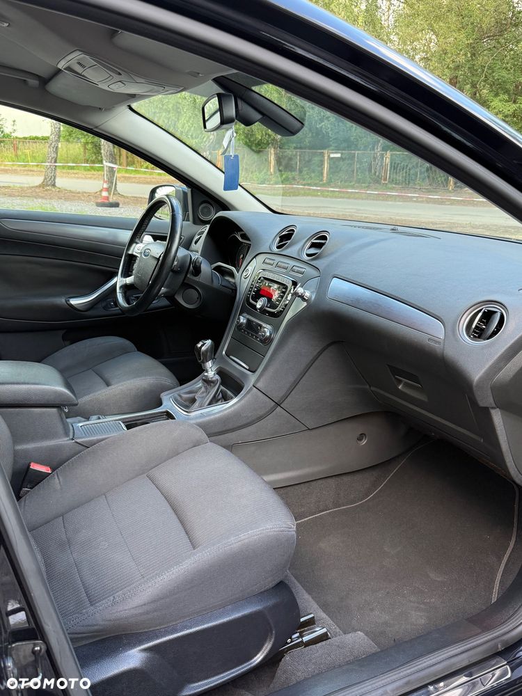 Ford Mondeo 2.0 TDCi Titanium - 3