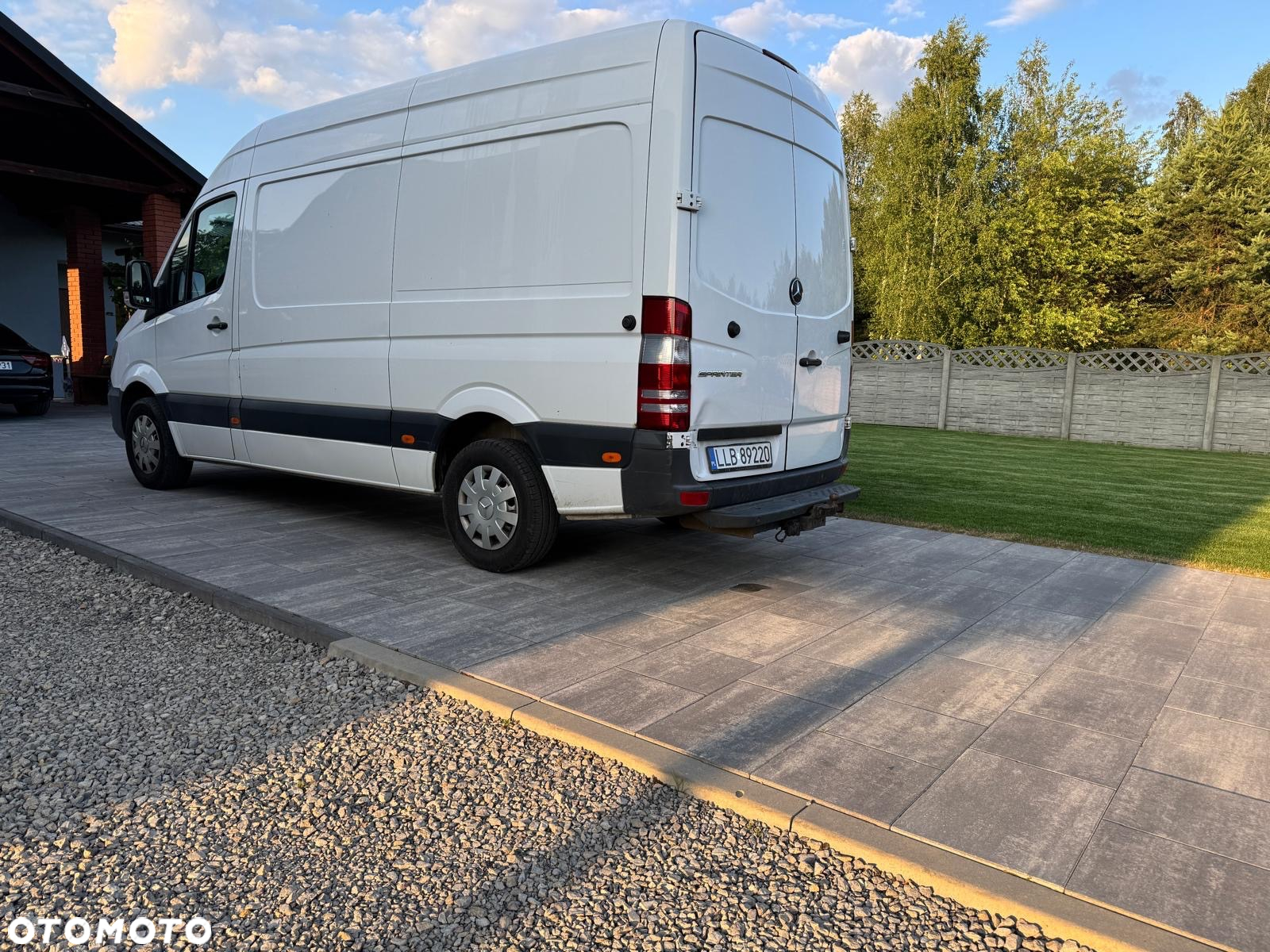 Mercedes-Benz Sprinter - 14