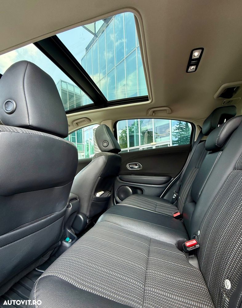 Honda HR-V 1.5 i-VTEC CVT Elegance Navi - 10