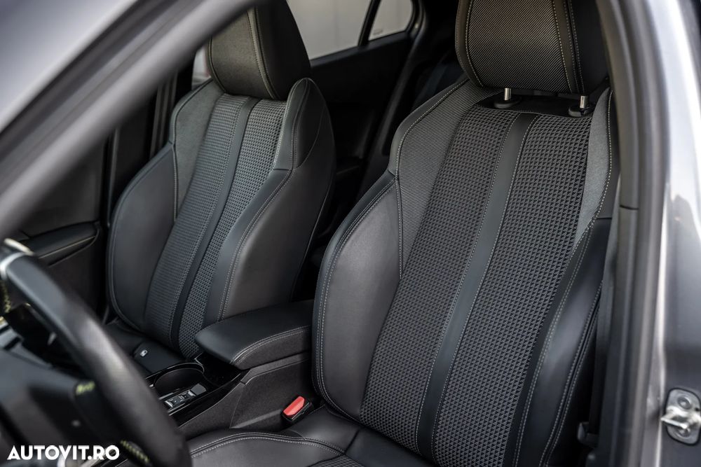 Peugeot 2008 e-2008 GT - 16