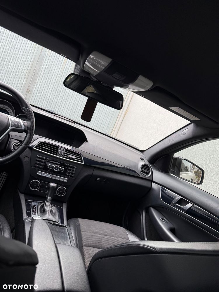 Mercedes-Benz Klasa C - 22