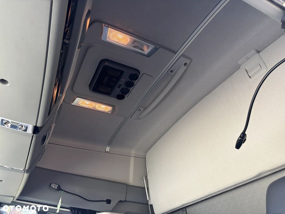 Renault T480 * 13 L * 180 000 km * 2 Zbiorniki * Klima Postojowa * - 8