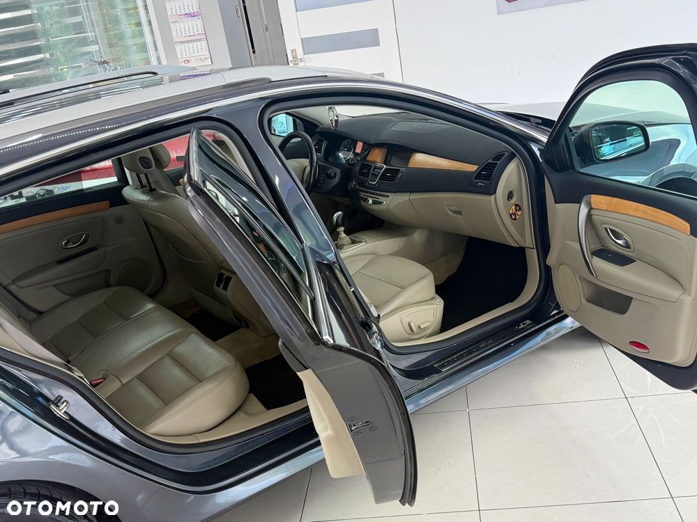 Renault Laguna 2.0 dCi Initiale - 26
