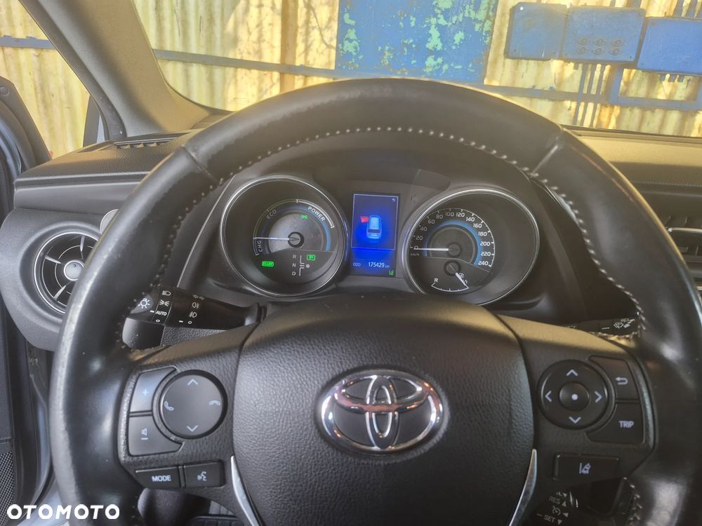 Toyota Auris Hybrid 135 Freestyle - 10