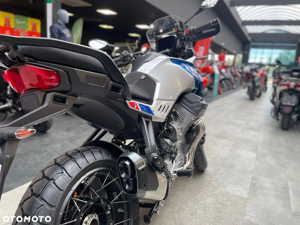 Moto Guzzi Stelvio - 9