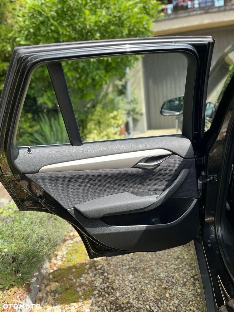 BMW X1 sDrive20i xLine - 20