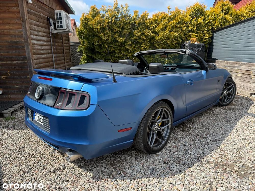 Ford Mustang - 12