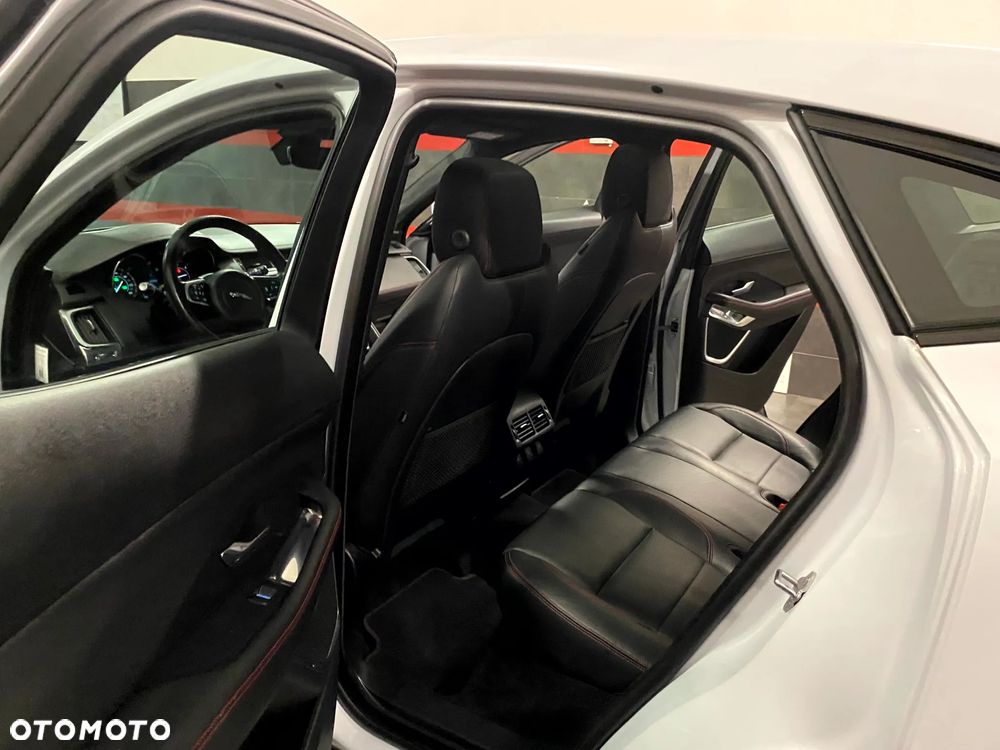 Jaguar E-Pace D180 AWD R-Dynamic S - 22
