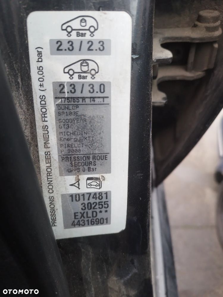 PEUGEOT 206 1.1 i (TU1JP) KOLOR EXLD LUSTERKO ZEWNĘTRZNE PRAWE LEWE - 32