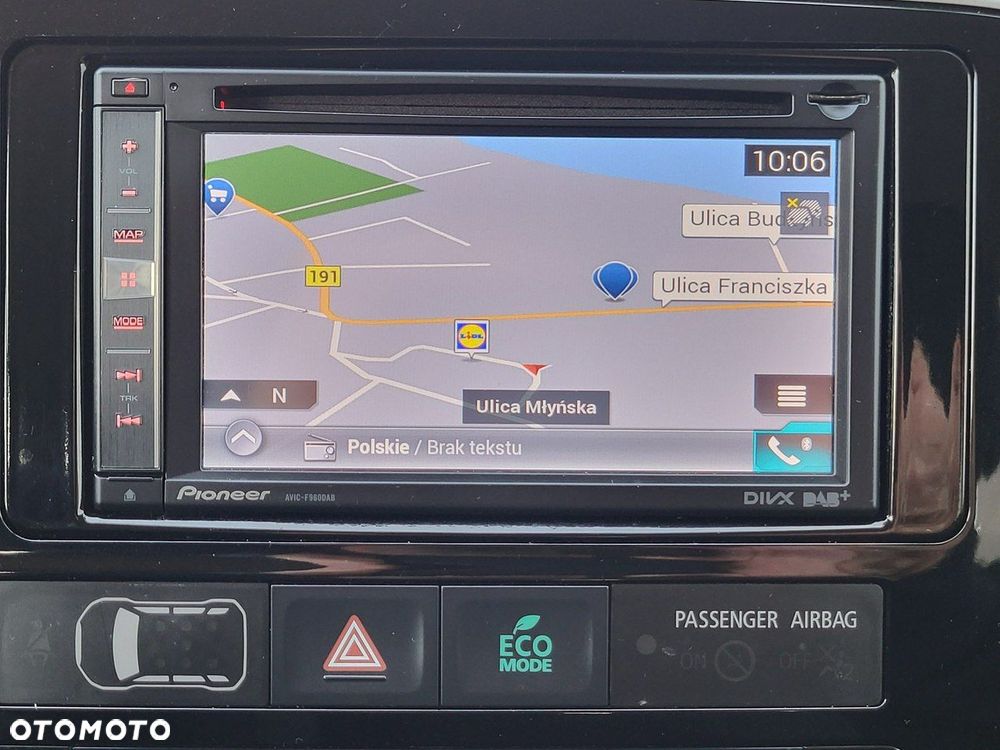 Mitsubishi Outlander - 22