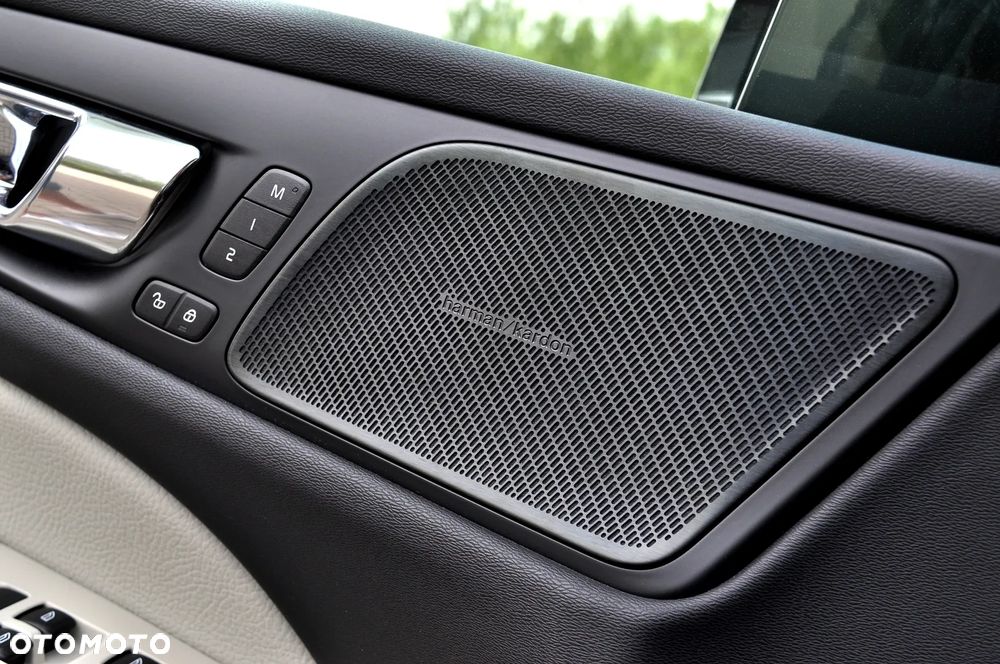 Volvo V60 Cross Country D4 Geartronic Pro - 19