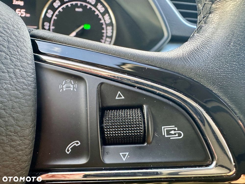 Skoda Superb 2.0 TDI Style DSG - 25