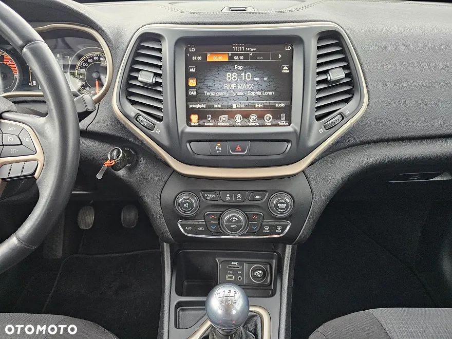 Jeep Cherokee 2.0 MJD 4x2 Longitude EU6 - 24