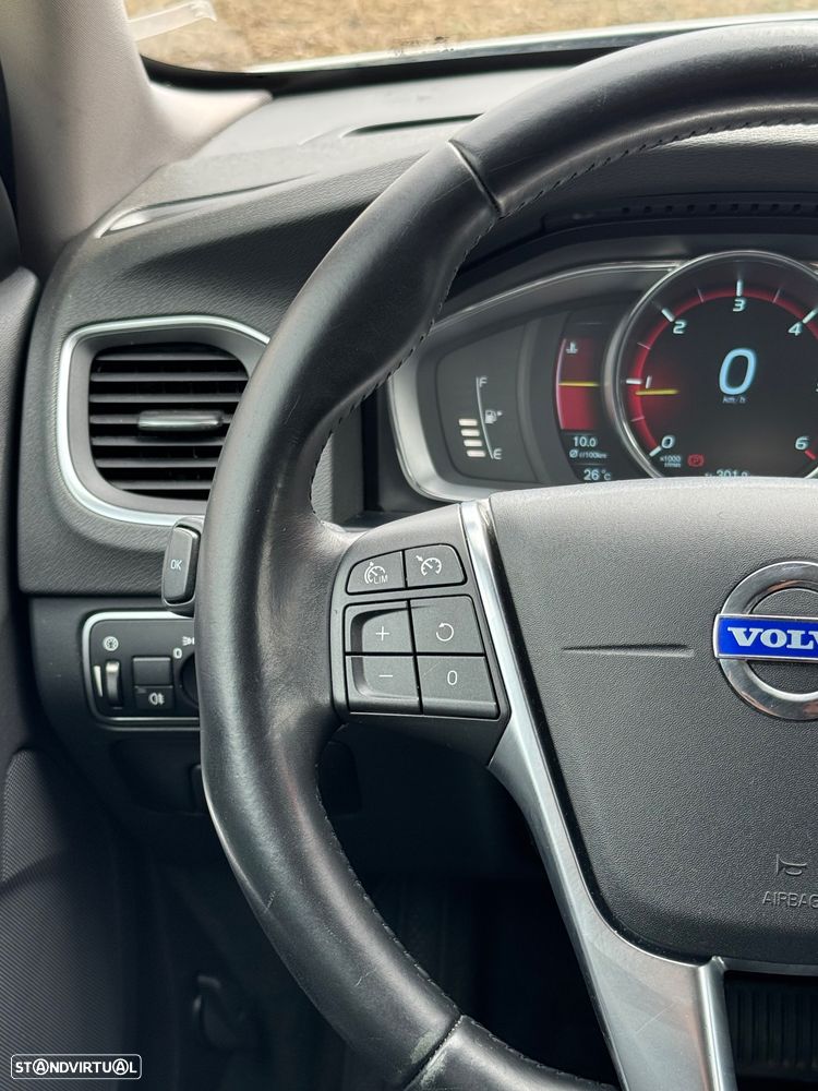 Volvo V60 1.6 D2 Momentum Eco Powershift - 19