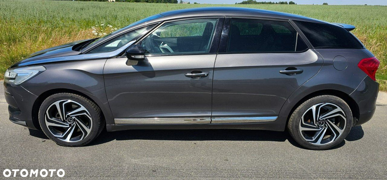 DS Automobiles DS 5 - 7