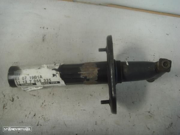 Amortecedor De Impacto Tr. Esq Bmw 3 (E46) - 1