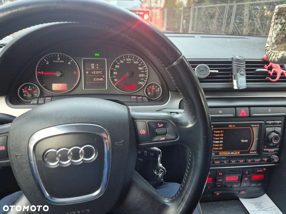 Audi A4 Avant 2.0 TDI - 14