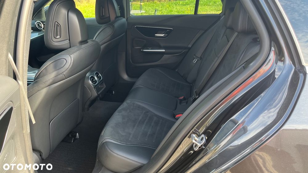 Mercedes-Benz Klasa C 220 d T 9G-TRONIC AMG Line - 18